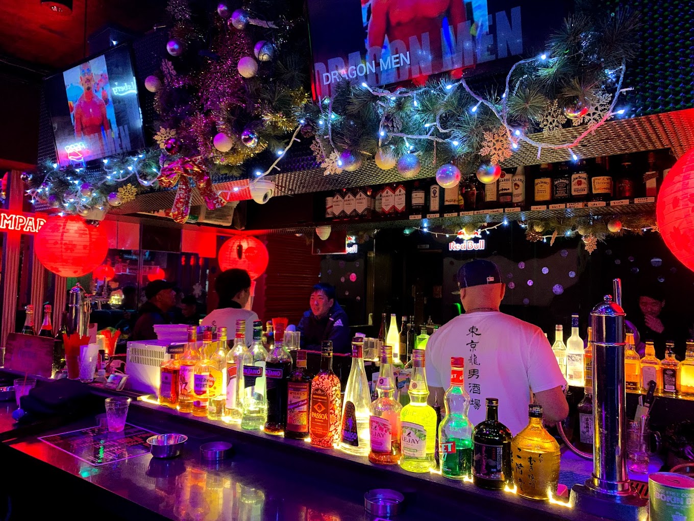 Best Gay Bars in Tokyo